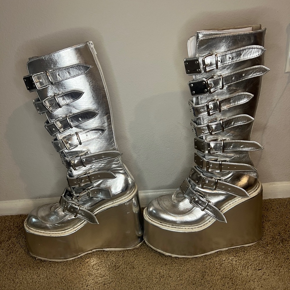 Silver platform (demonia) W11-12/M10